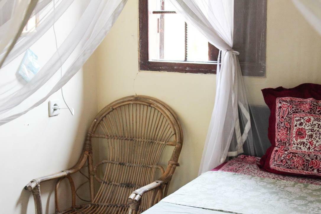 Harrys Oceanhouse 2 Pacitan Apartment Exterior photo
